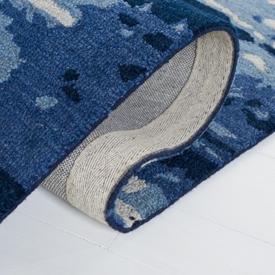 Hand-Tufted Blue Wool Round Area Rug
