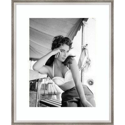 18" x 22" Elizabeth Taylor by Hollywood Photo Archive Framed Wall Art Print - Amanti Art