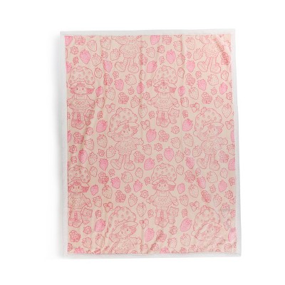 50"x60" Strawberry Shortcake Faux Shearling Throw Blanket
