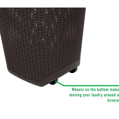 Brown Wicker Rolling Laundry Hamper with Lid and Wheels