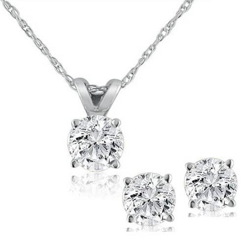 Tiny Heart Padlock 14k White Gold Pendant Necklace in White Diamond