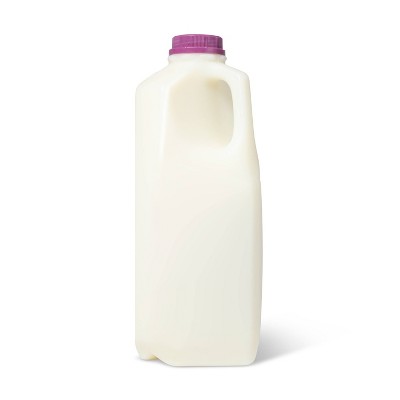 Skim Fat Free Milk - 0.5gal - Good & Gather™