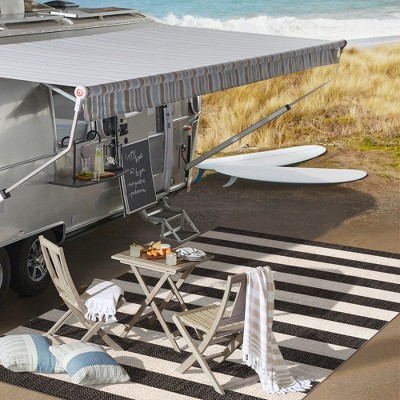 Modern Cottage Black and Beige 4'x6' Synthetic Stripe Area Rug