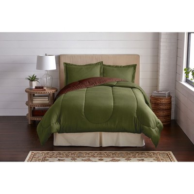 BrylaneHome BH Studio Reversible Comforter