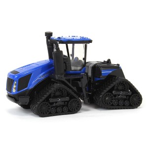 ERTL 1/64 New Holland T9.700 SmartTrax Tractor with PLM Intelligence 61010 - 1 of 4