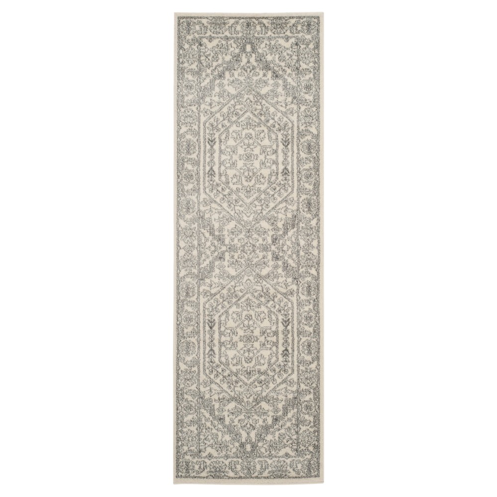 Aldwin Runner - Ivory/Silver (2'6inx12') - Safavieh