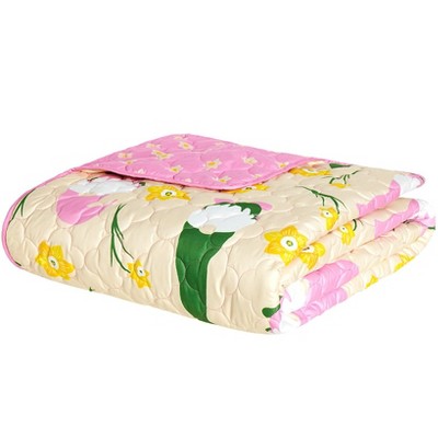The Lakeside Collection Daffodil Gnomes Quilt Ensemble - Full/Queen Quilt