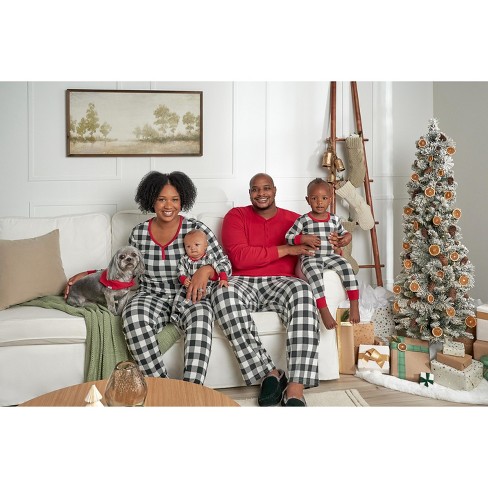 Buffalo Plaid  Family pajamas, Family holiday pictures, Long sleeve onesie