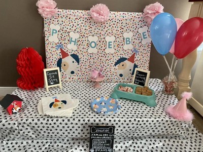 Moving up from the kids' table – The Paw Print