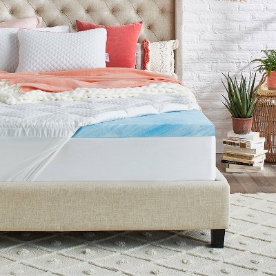 Queen Plush Pillowtop Gel Memory Foam Mattress Topper with Cool Touch Antimicrobial Cover - nüe by Novaform