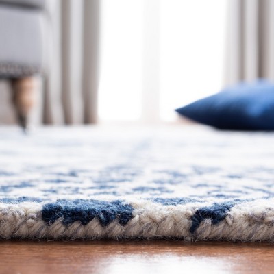 Ivory and Blue Hand-Tufted Wool Medallion Area Rug, 5' x 8'