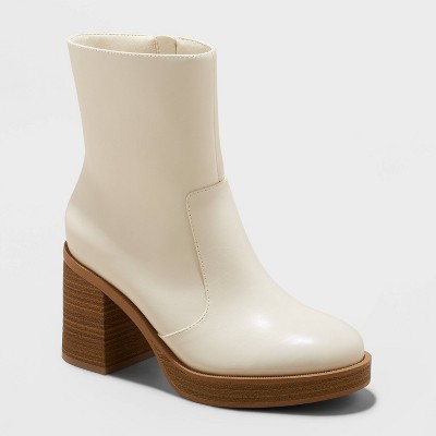 White ankle hotsell boots platform