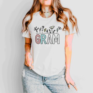 Simply Sage Market Gram Flowers Short Sleeve Tee - 1 of 4