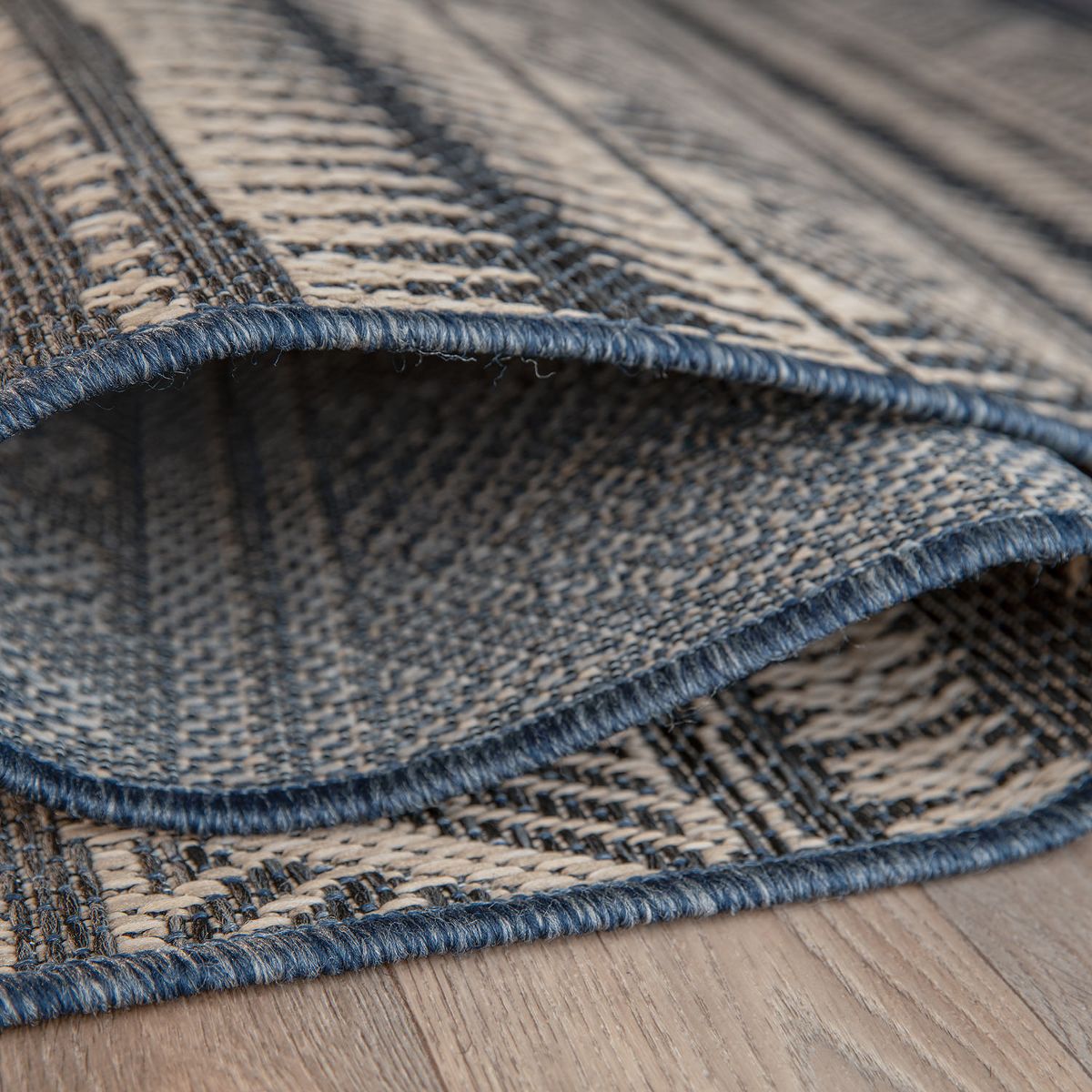 World Rug Gallery Bohemian Geometric Indoor/Outdoor Area Rug: Weather-Resistant, Low Pile, Machine Made - thumbnail 5