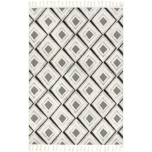 Nuloom Nerissa High/Low Diamond Tasseled Indoor Area Rug 5x7, Beige - 1 of 4