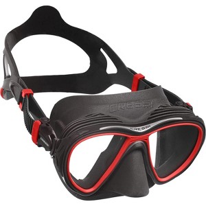 Cressi Quantum Dive Mask - Anti-Fog Thermoregulation Tech, Enhanced Downward Vision, Compact Italian Design - 1 of 3
