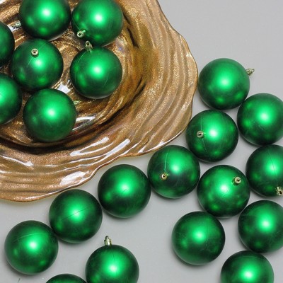 Green Shatterproof Matte Plastic Christmas Ball Ornament Set, 32 Pieces