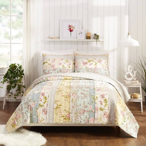 Target quilts deals queen size