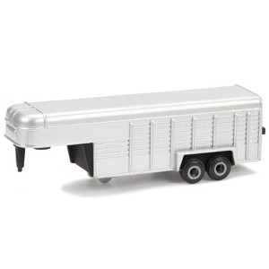 ERTL 1/64 Collect N Play Ag Livestock Trailer 5th Wheel, ZFN46593 - 1 of 1