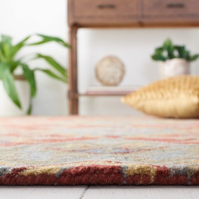 Elegant Heritage Square Tufted Red Wool Accent Rug - 4'x6'