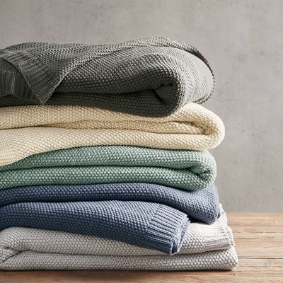 Ivory Twin Knitted Acrylic Machine Washable Blanket