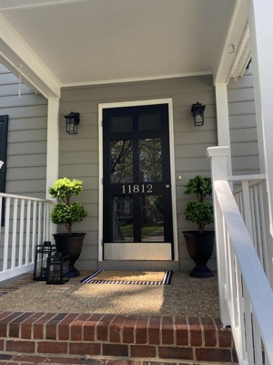 Guest review image 1 of 3, zoom in