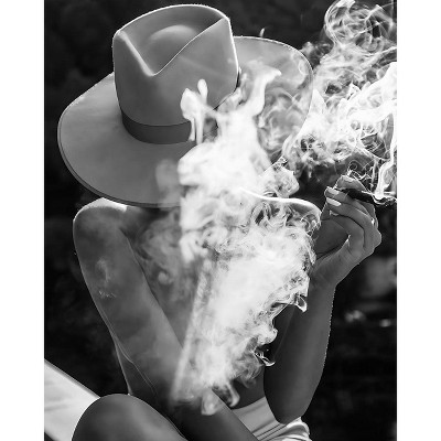 Poster Master Woman in Hat Smoking