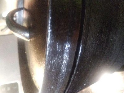 Sunnydaze Indoor/Outdoor Large Pre-Seasoned Cast Iron Dutch Oven Pot with  Lid and Handle - 8 qt - Black