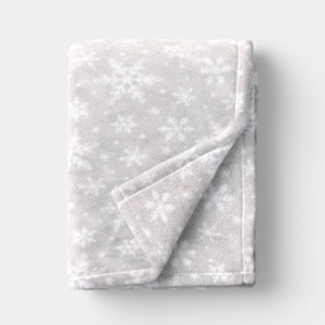 Christmas Plush Throw Blanket - Wondershop™ - 1 of 4