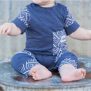 Gender Neutral ZIGZAG ROMPER FOR BABY BOYS - Bloom & Co. - 1 of 1