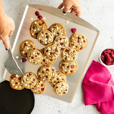 Silver Aluminum Non-Stick Rectangular Cookie Sheet
