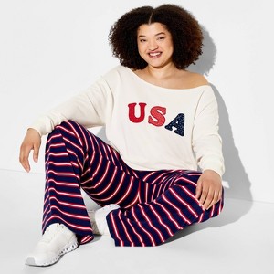 Women's Off the Shoulder Long Sleeve Pullover Sweatshirt - Wild