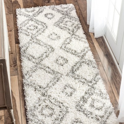 Nuloom Iola Geometric Shag Area Rug, Runner 2' 8" x 8', White