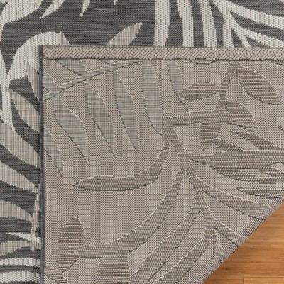 120" x 94" Gray and White Botanical Indoor/Outdoor Rug
