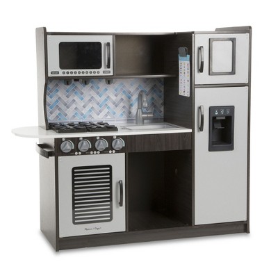 melissa and doug deluxe kitchen