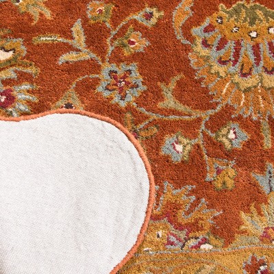 Elegant Heritage Red & Natural Wool 6' x 9' Area Rug