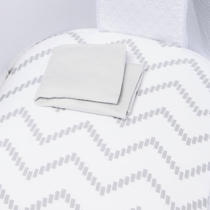 Jersey Bassinet Sheet - Cloud Island&#8482; Gray Chevron and Solid Gray - 2pk, 4 of 7