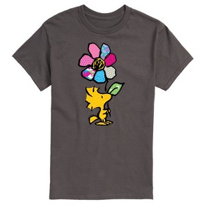Men's - Peanuts - Woodstock With Flower And Pattern Short Sleeve Graphic T-Shirt - 1 of 4