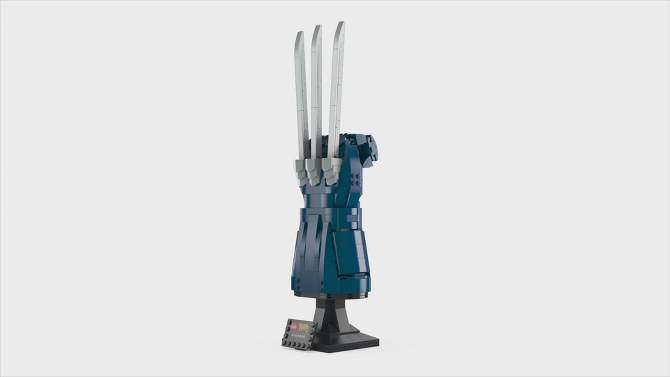 LEGO Marvel Wolverine&#39;s Adamantium Claws Collectible Building Kit; X-Men Glove 76250, 2 of 8, play video