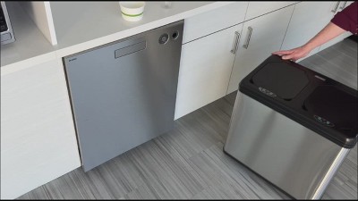 Fingerprint Resistant Black Stainless Steel Touchless Kitchen Trash Can 16 Gallon