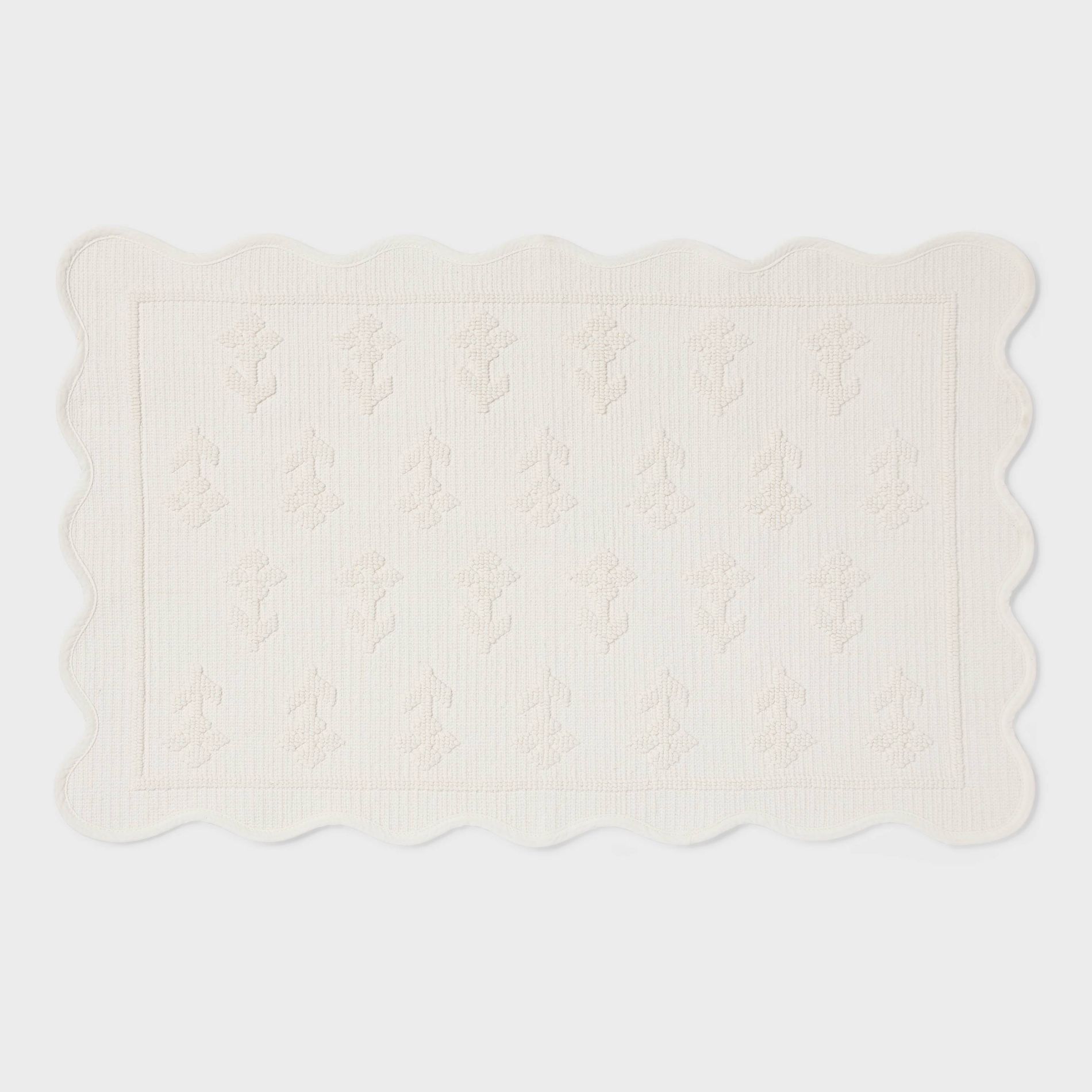 20"x30" Mini Floral Scalloped Bath Rug White - Threshold™