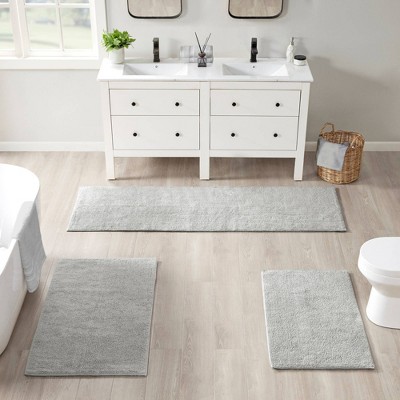 Plume Feather Touch Reversible Bath Rug Gray - Beautyrest