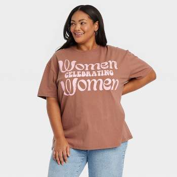 Women's Women Celebrating Women Short Sleeve Graphic Oversized T-Shirt - Brown
