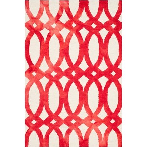 Dip Dye DDY675 Hand Tufted Indoor Rugs - Safavieh - 1 of 3
