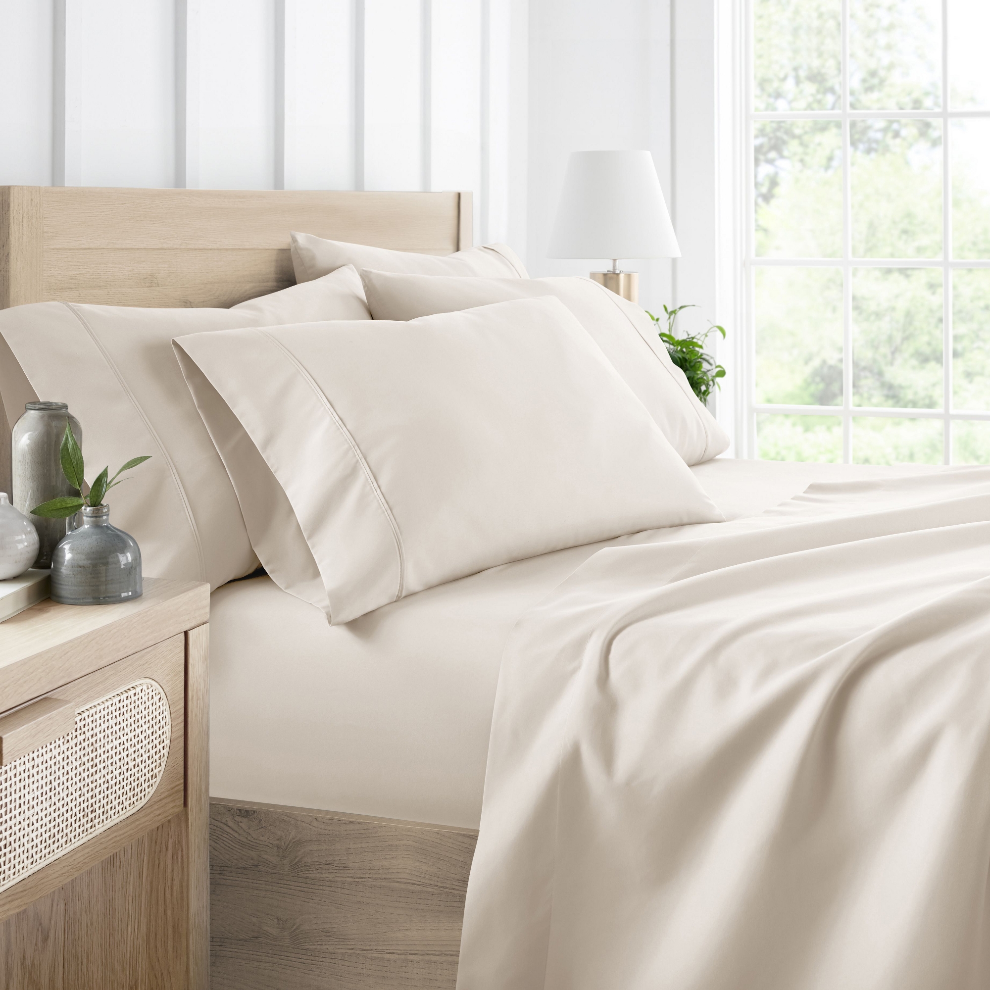 Solid 6 Piece Sheet Set - Ultra Soft, Deep Pocket - Becky Cameron (Extra Pillow Cases!), Ivory, Queen