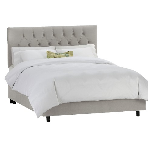Queen Edwardian Tufted Upholstered Bed, Gray Tufted Bed Frame