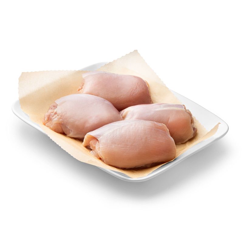 Organic Boneless Skinless NAE Chicken Thighs - 0.6-1.5 lbs - price per lb - Good &#38; Gather&#8482;, 3 of 5