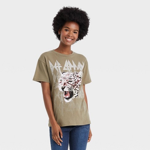 Women's Def Leppard Animal Print Short Sleeve Graphic T-shirt - Green M :  Target