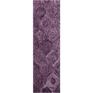 Ikat IKT631 Hand Tufted Rugs - Safavieh - 1 of 4