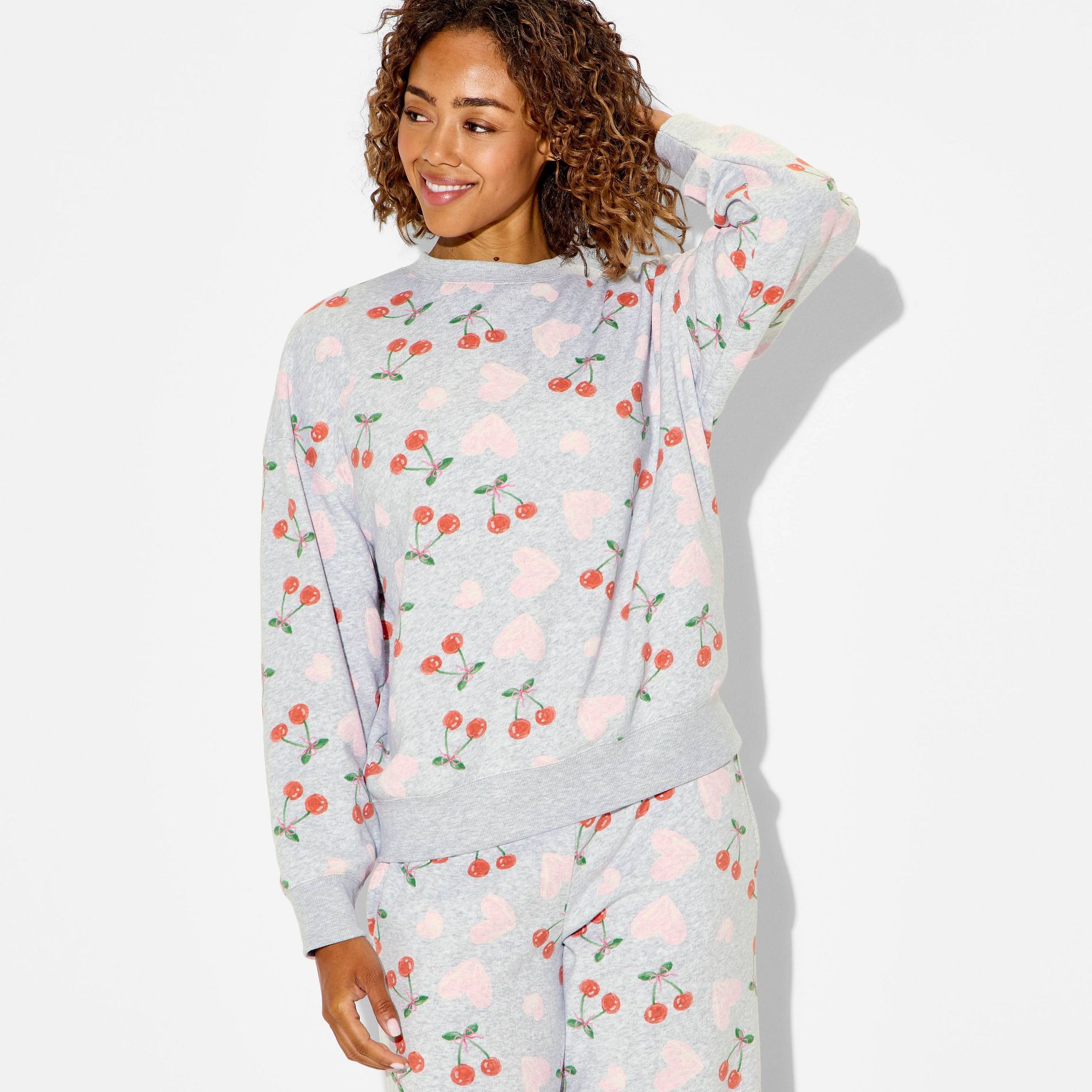 Women's Cherry Heart Fleece Graphic Pullover Sweatshirt - Heather Gray